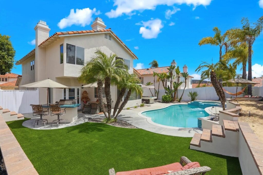 12462 Mona Lisa St